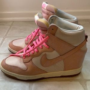 Like New Nike Dunk Sky High Wedge High Top Sneakers!